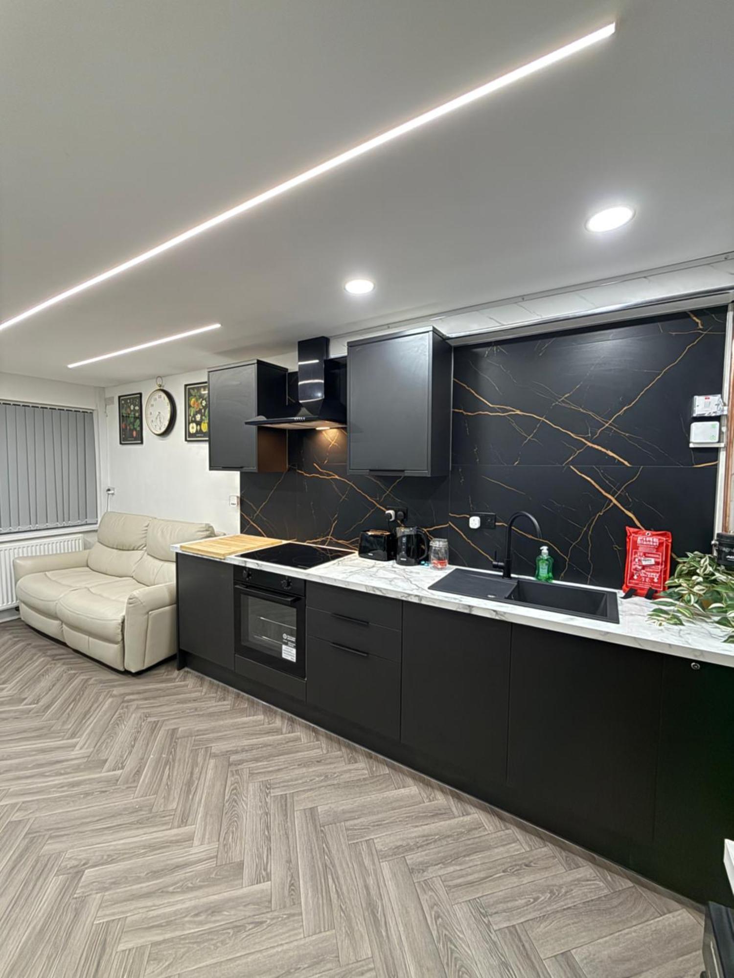 Birmingham City Centre- 9 Bed House With Free Parking 外观 照片